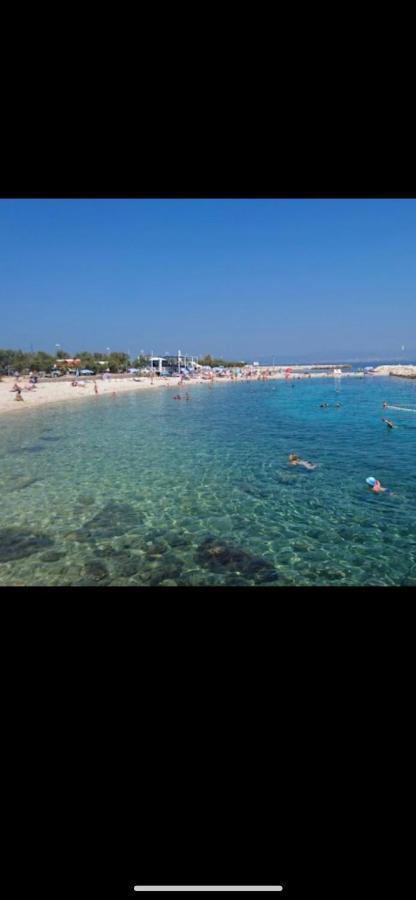 Apartmani Ivelic ซูเปตาร์ ภายนอก รูปภาพ