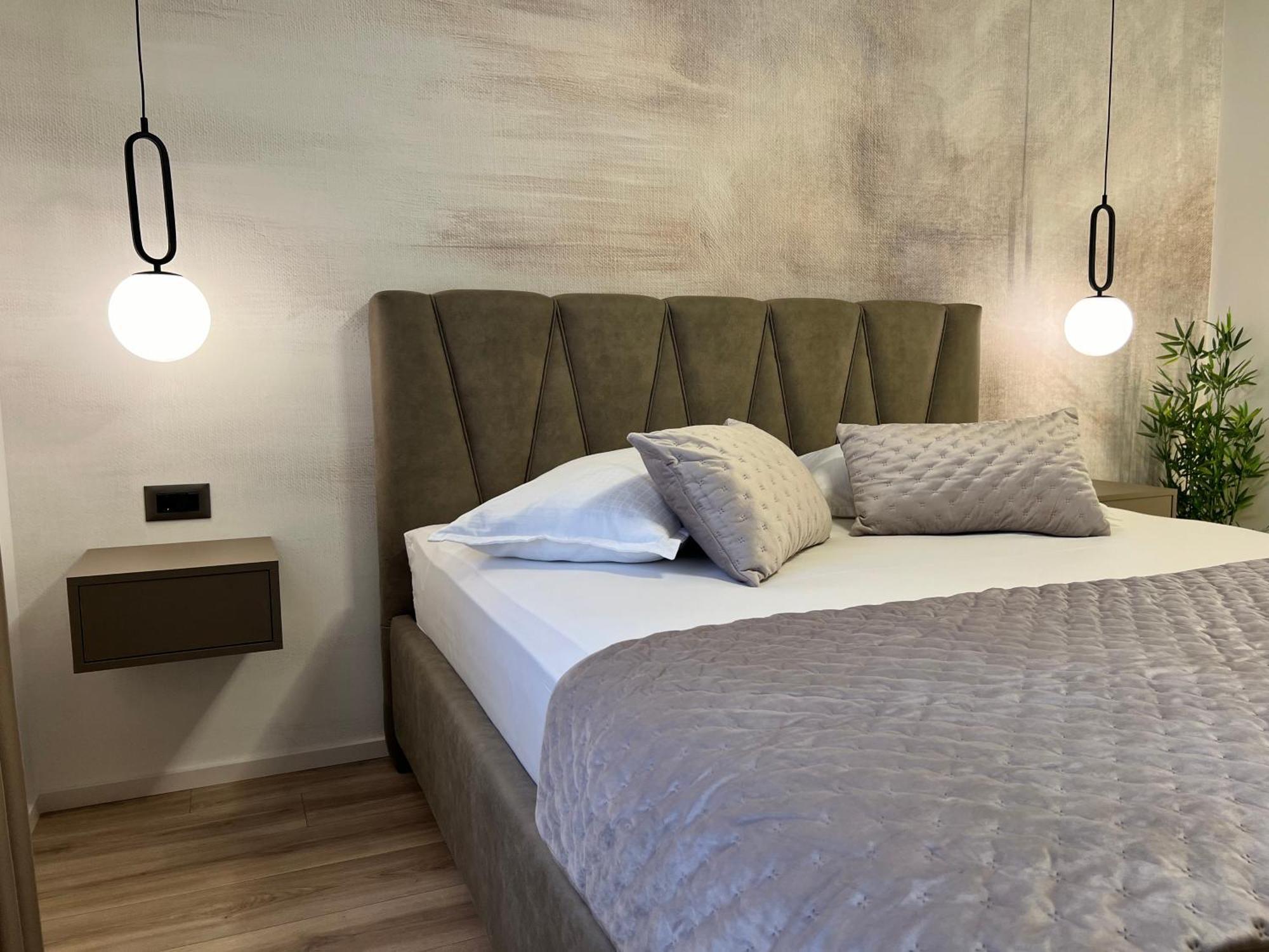 Apartmani Ivelic ซูเปตาร์ ภายนอก รูปภาพ