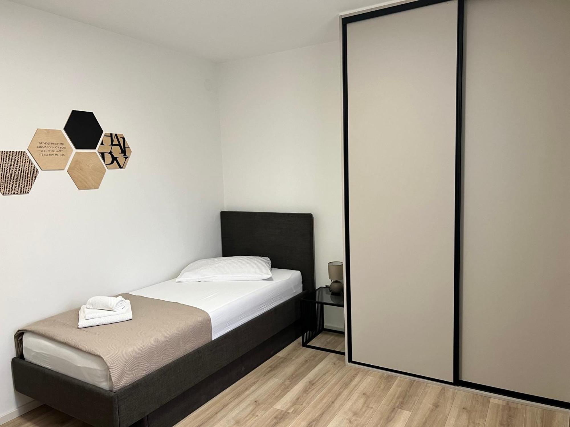 Apartmani Ivelic ซูเปตาร์ ภายนอก รูปภาพ